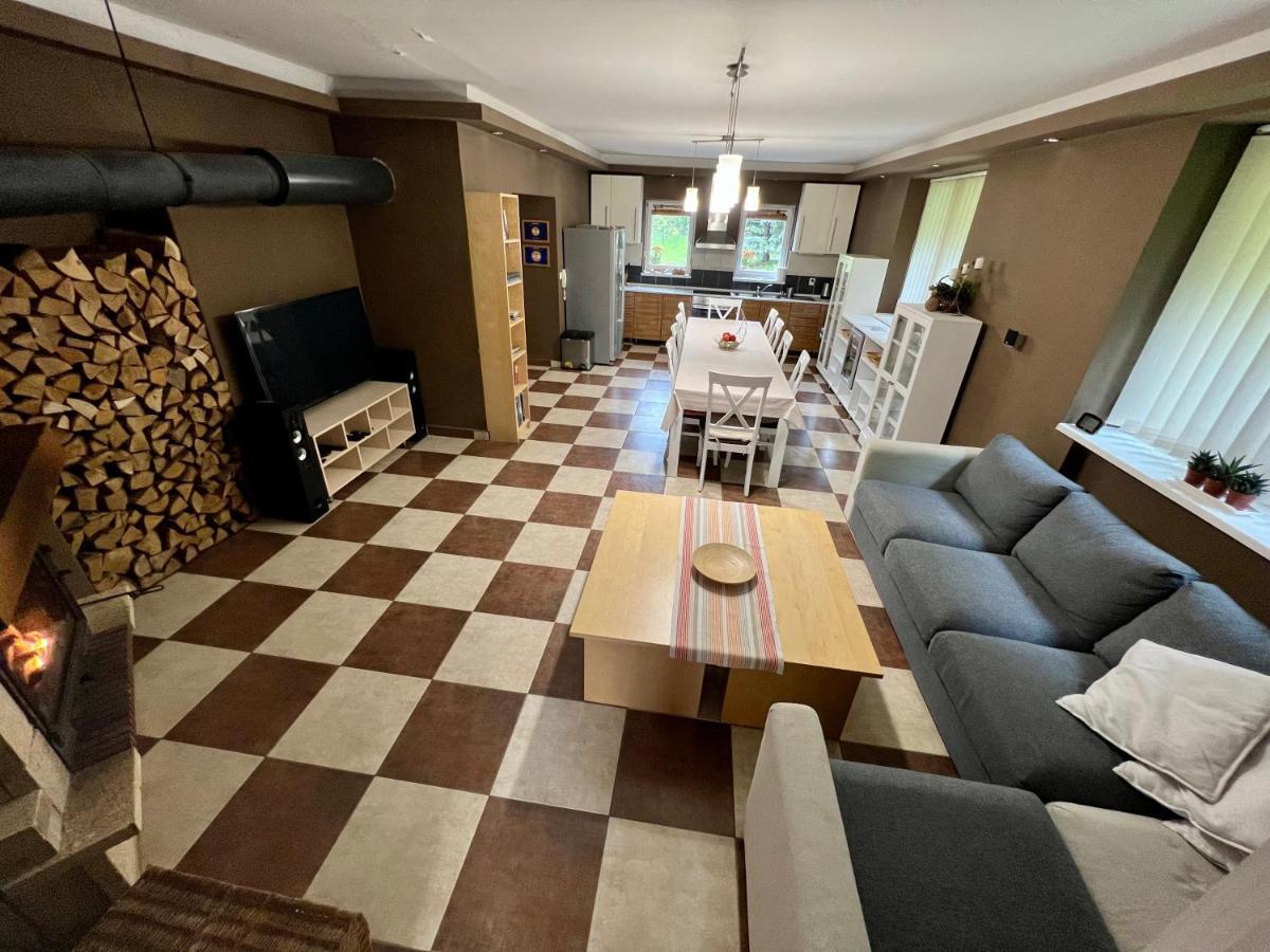 Appartamento Privát Adriana Kremnica Esterno foto